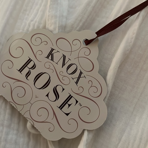 NWT Knox Rose white romper. XL - Picture 12 of 16